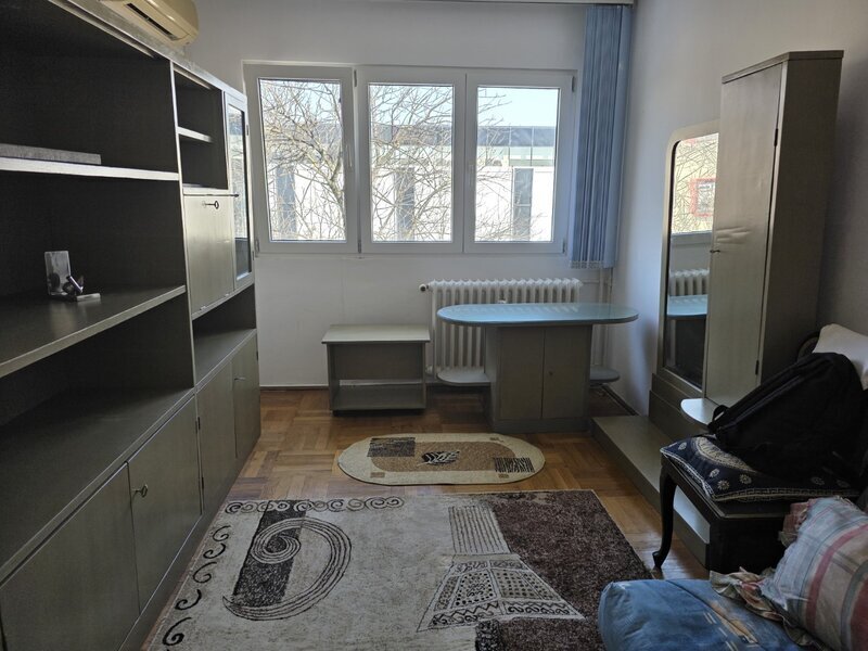 Titan, parc IOR, Liviu Rebreanu, 4 min.,