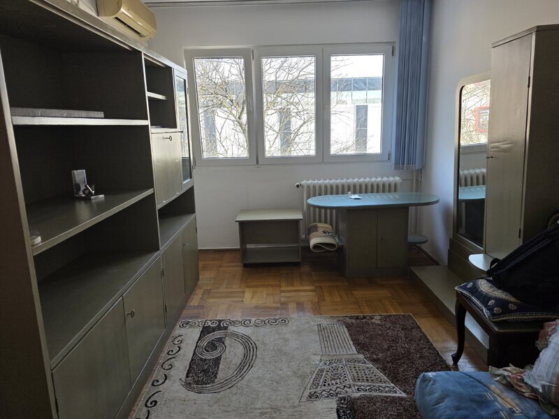 Titan, parc IOR, Liviu Rebreanu, 4 min.,